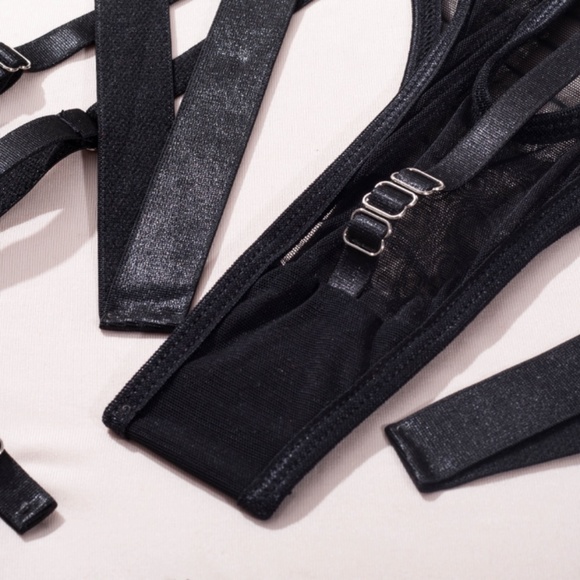 5-Pcs Pierced Multi-Strap Wear Panty Backless Women's Kink Set Lingerie - Picture 14 of 17